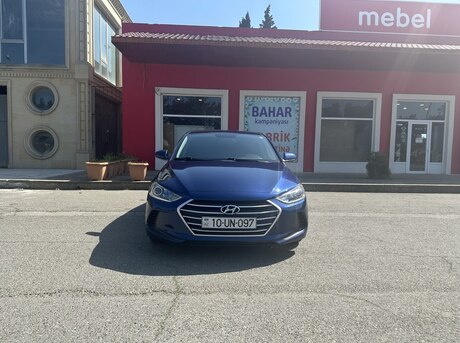 Hyundai Elantra 2016