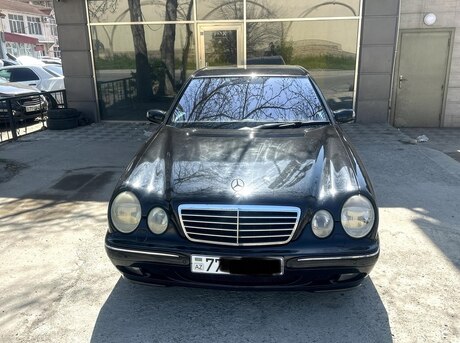 Mercedes E 270 2001