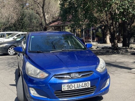 Hyundai Accent 2011