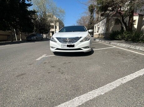 Hyundai Sonata 2010