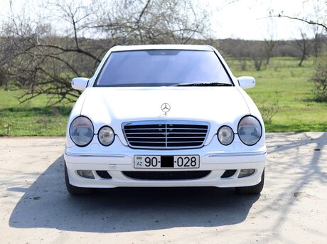 Mercedes E 220 d 2000