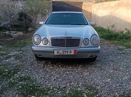 Mercedes E 200 1998