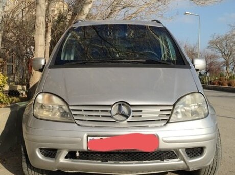 Mercedes Vaneo 2002