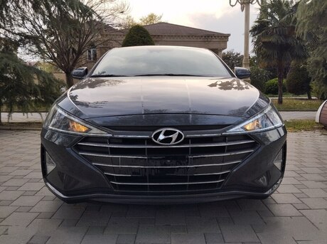 Hyundai Elantra 2020
