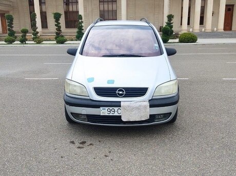 Opel Zafira 2001