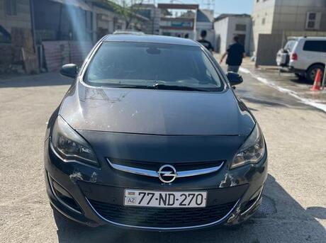 Opel Astra 2013