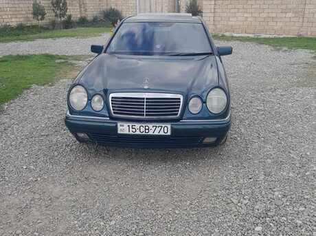 Mercedes E 240 1999