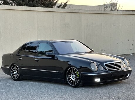 Mercedes E 270 2000