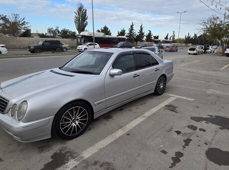 Mercedes E 320 2001