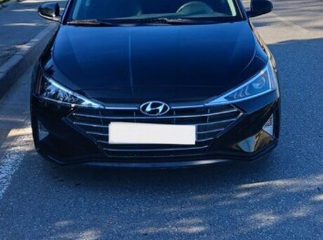 Hyundai Elantra 2019