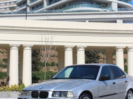 BMW 320 1993