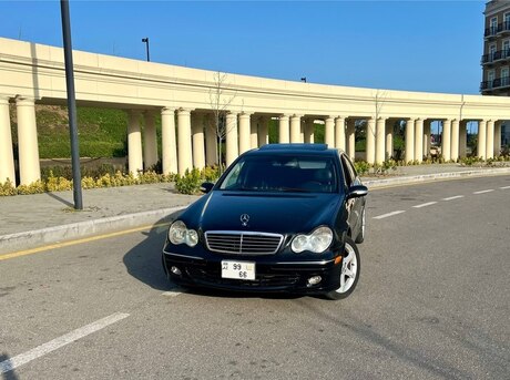 Mercedes  2004