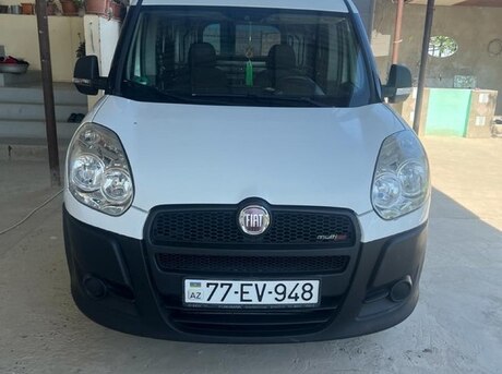 Fiat Doblo 2010