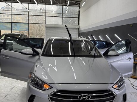Hyundai Elantra 2018