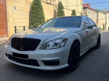 Mercedes  2008
