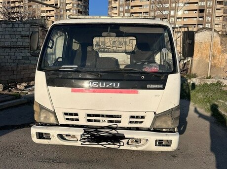 Isuzu NPR 66 P 2007