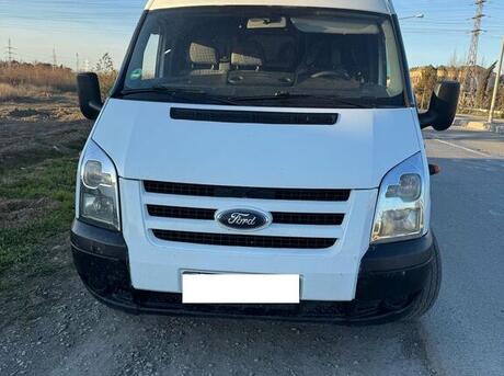 Ford Transit 2011