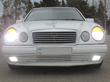 Mercedes E 220 d 1999