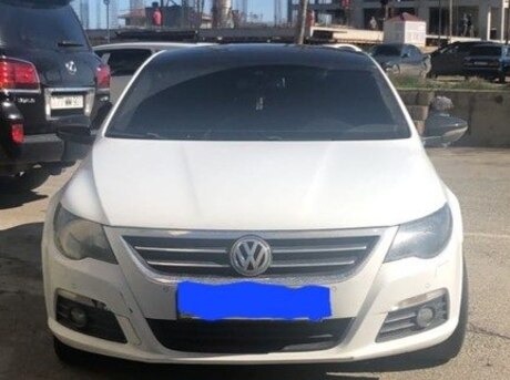 Volkswagen Passat CC 2011