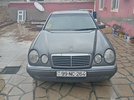 Mercedes E 240 2000