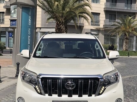 Toyota Land Cruiser Prado 2015
