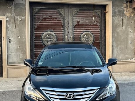 Hyundai Sonata 2011