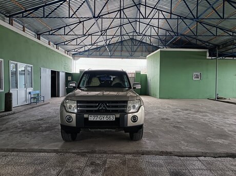 Mitsubishi Pajero 2007