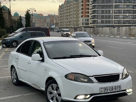 Daewoo Gentra 2013