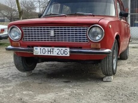 LADA (VAZ) 21011 1975