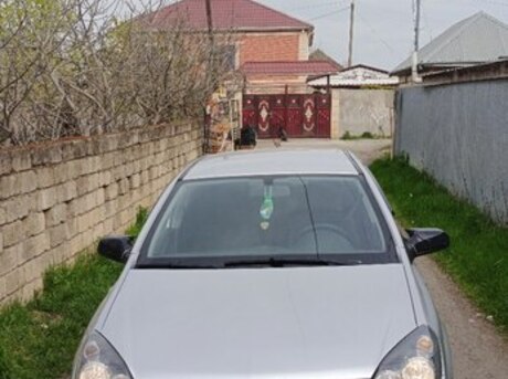 Opel Astra 2004