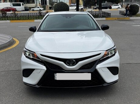 Toyota Camry 2020