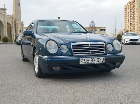 Mercedes E 280