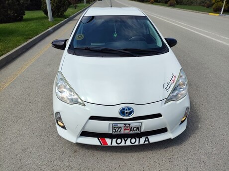 Toyota Aqua 2014