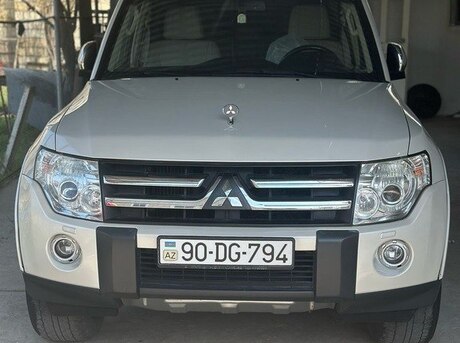 Mitsubishi Pajero 2008