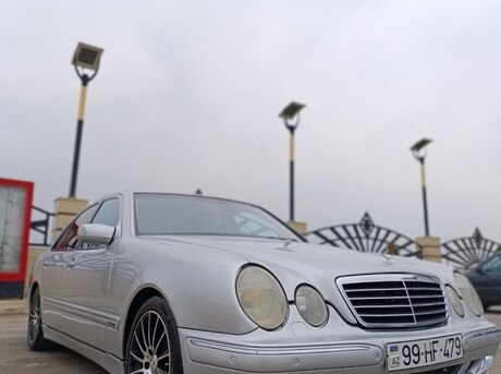 Mercedes E 220 d 2001