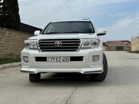 Toyota Land Cruiser 2013