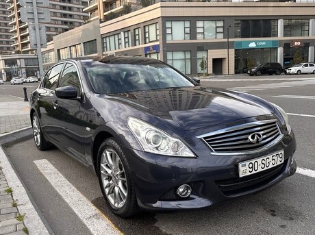 Infiniti G25 2012