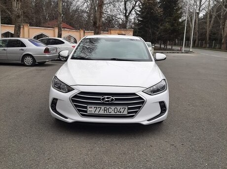 Hyundai Avante 2016