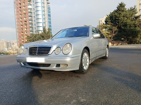 Mercedes E 220 d 2001