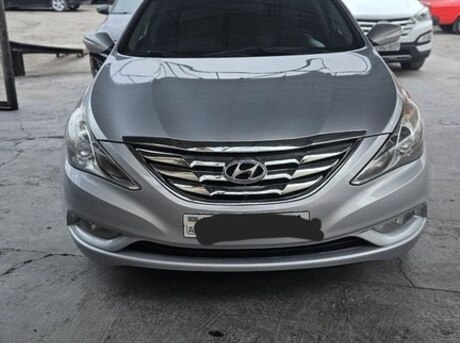 Hyundai Sonata 2010