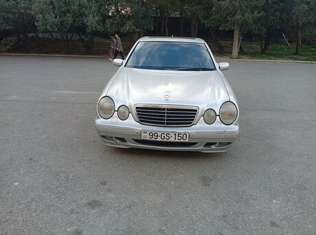 Mercedes E 240 2000