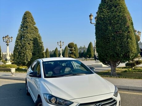 Hyundai Avante 2016