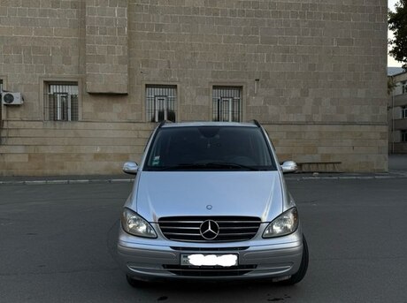Mercedes Viano 2008