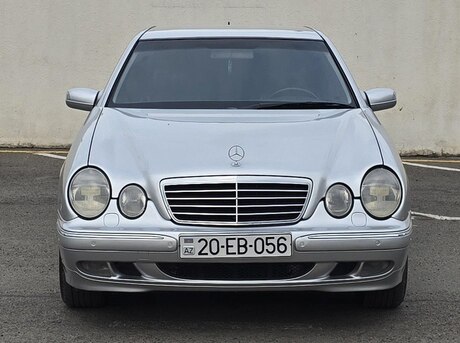 Mercedes E 240 2000
