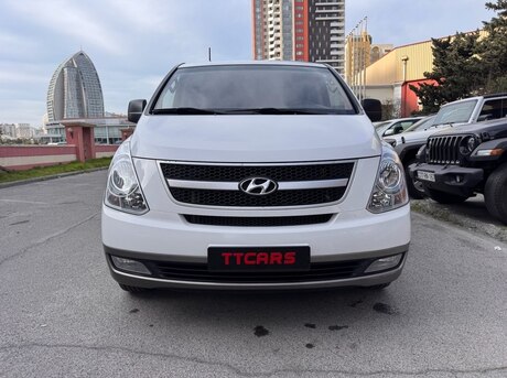 Hyundai H-1 2011