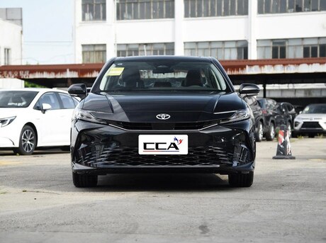 Toyota Camry 2025