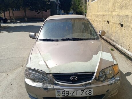 Kia Shuma 2003