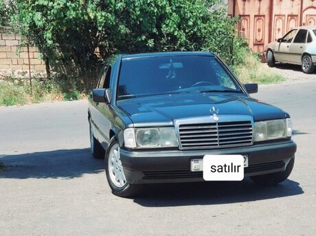 Mercedes 190 1990