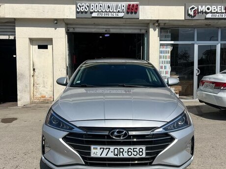 Hyundai Elantra 2019