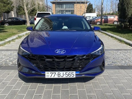Hyundai Elantra 2021